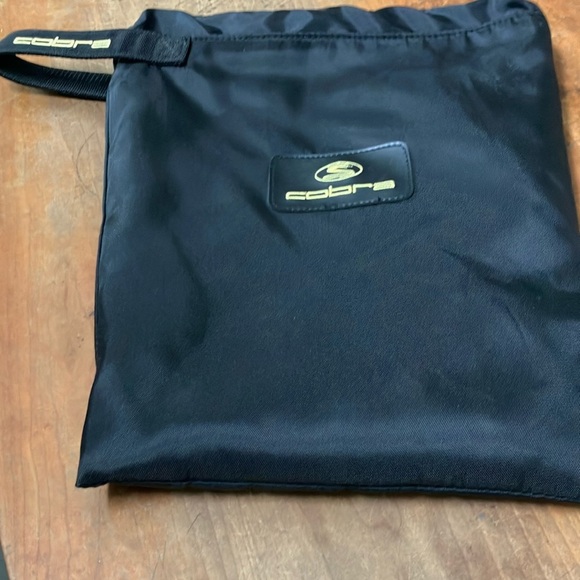 Golf shoe bag Cobra brand, plush interior with 2 compartments - Picture 3 of 15